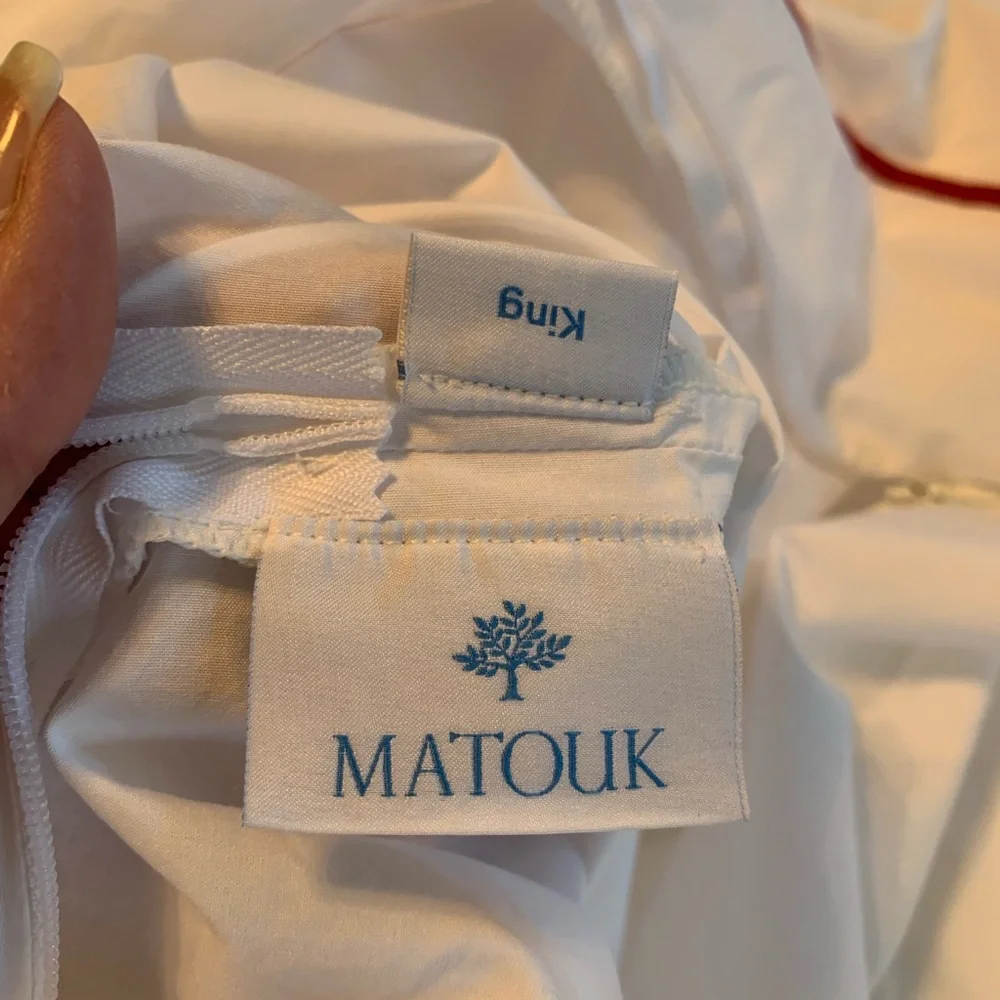 Matouk Red Border King duvet cover